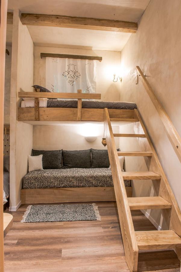 Apartamento «Σκλάβας Χνάρι» Παραδοσιακός Ξενώνας Magouliana Exterior foto